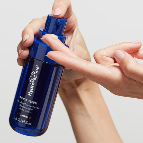 Toepassing van Power Serum op de huid