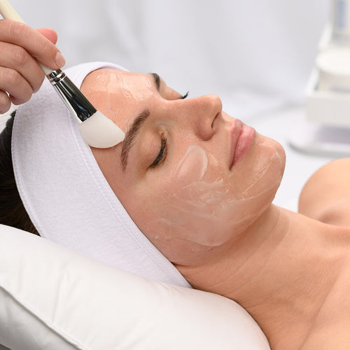 Toepassing van Hydro-Lock Sleep Mask op de huid